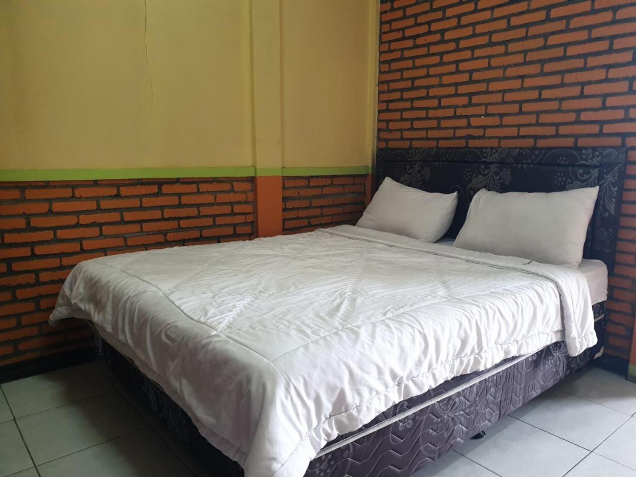 Bromo Holiday Guest House Ngadisari Exterior photo
